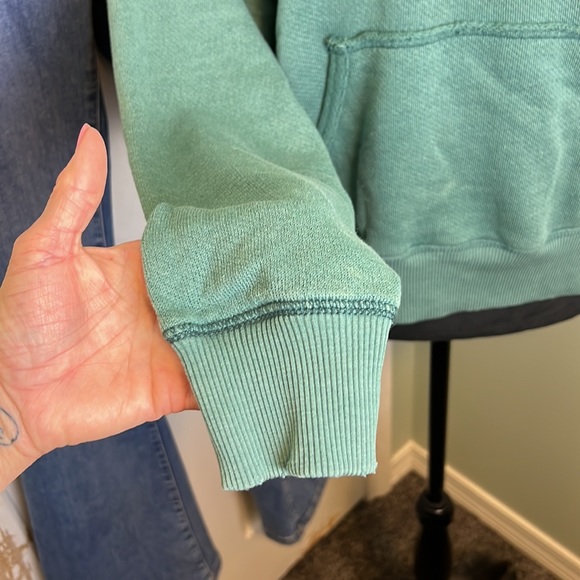 AEO Green Sweatshirt With Terry Cloth Hoodie - Picture 4 of 7